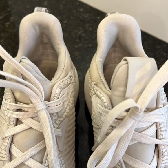 Adidas Alphabounce HPC AMS Monochrome. Men’s Runners. Size 8 - Picture 9 of 10